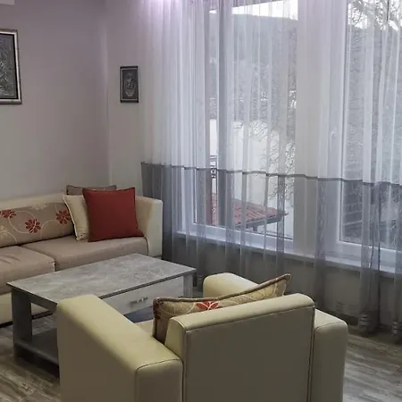 при рени Apartman