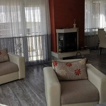 при рени Apartman